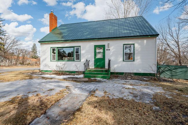Front Entry | Image 41