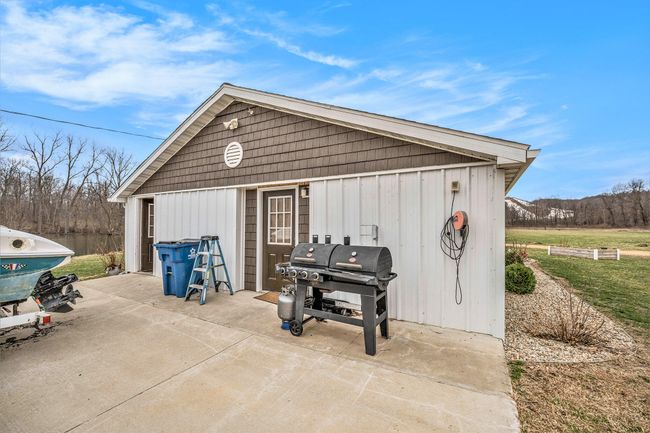 722 River Rd, House other with 4 bedrooms, 2 bathrooms and null parking in Otsego MI | Image 16