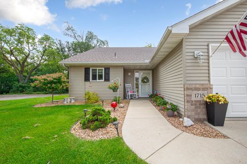 1715 Crystal Lane, Faribault, MN, 55021 | Card Image