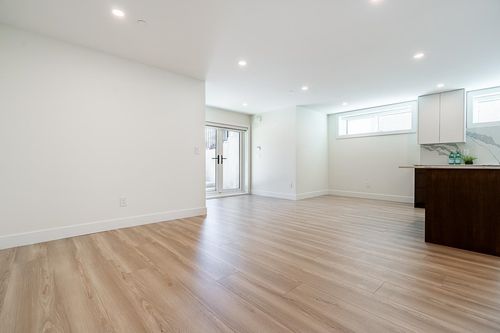 30xx E 56th Ave, Vancouver, BC, V5S2A6 | Card Image