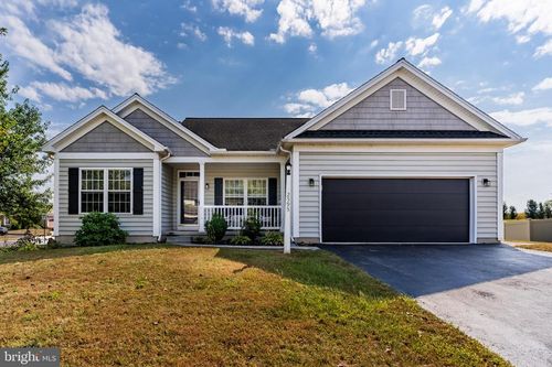 2595 Admire Springs Dr, DOVER, PA, 17315-4682 | Card Image