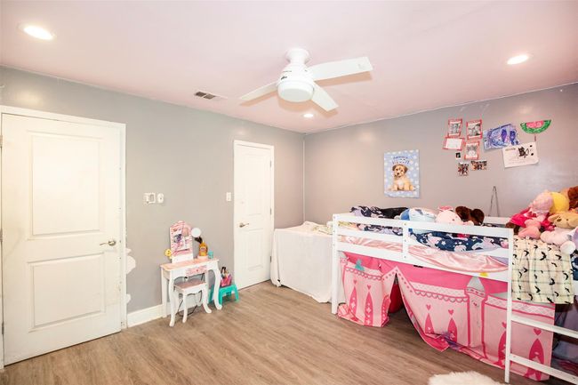 Secondary bedroom | Image 18