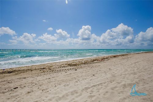 805-8877 Collins Ave, Surfside, FL, 33154-3520 | Card Image