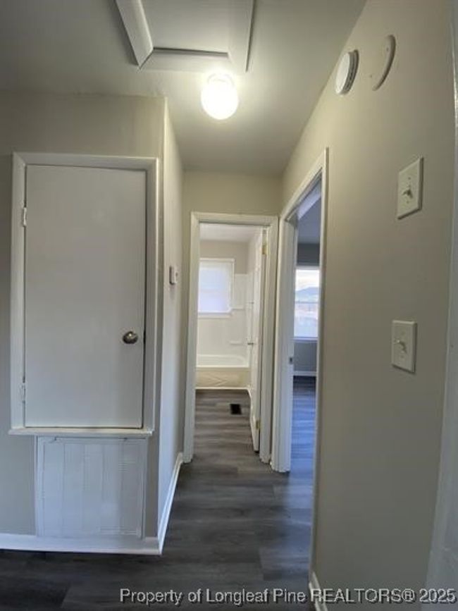 B - 703 Lake Ave, Condo with 2 bedrooms, 1 bathrooms and null parking in Spring Lake NC | Image 10