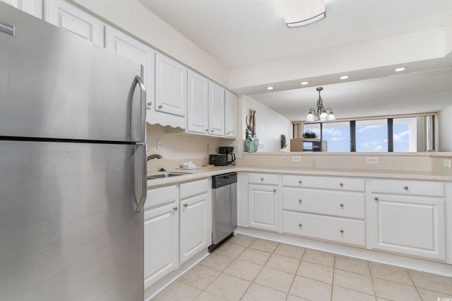 1102 - 2511 S Ocean Blvd, Condo with 2 bedrooms, 2 bathrooms and null parking in Myrtle Beach SC | Image 9