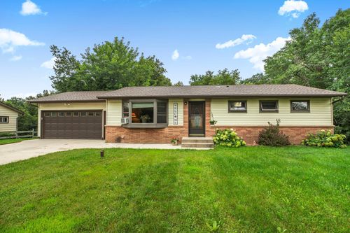32538 Ironwood Dr, Saint Joseph, MN, 56374-9693 | Card Image