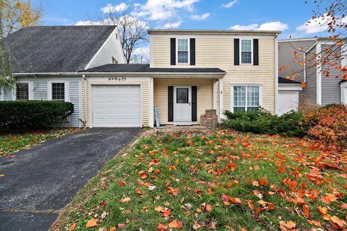 29W477 Blackthorn Ln, Warrenville, IL, 60555-2617 | Card Image