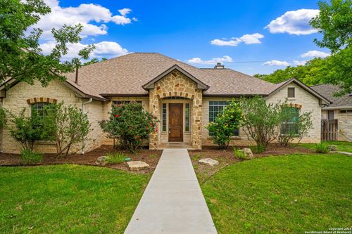 125 Stone Cyn, Fredericksburg, TX, 78624-2954 | Card Image