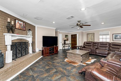 5660 Crimson Glory Dr, Saint Francisville, LA, 70775-4439 | Card Image