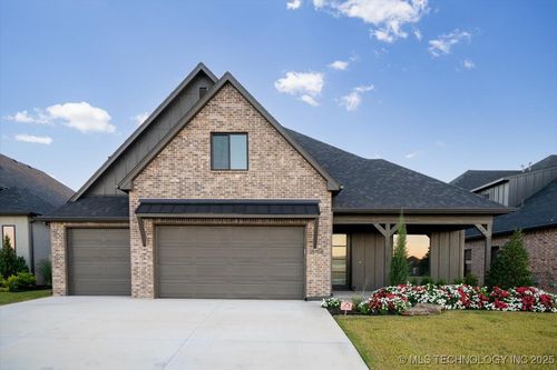 5708 E 126th St S, Bixby, OK, 74008-2959 | Card Image