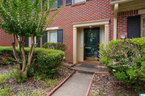 10 Ashford Cir, HOOVER, AL, 35244-1519 | Card Image
