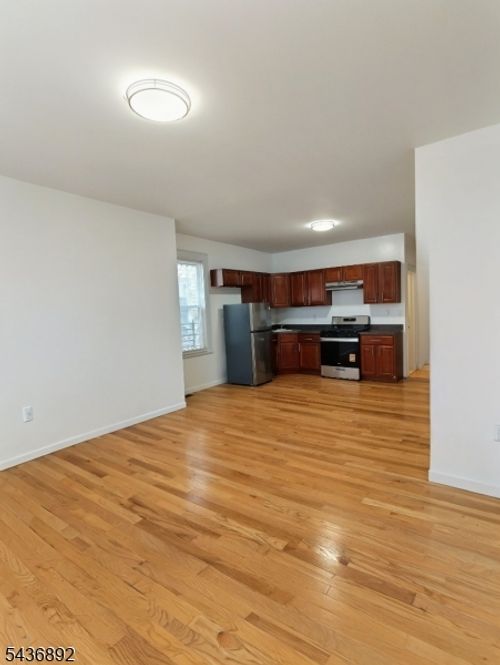 1-166 Goodwin Ave, Newark, NJ, 07112-1858 | Card Image