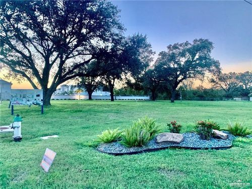 3421 N Shary Rd, Mission, TX, 78573-8507 | Card Image