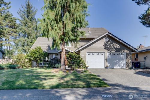 12424 106th Pl Ne, Kirkland, WA, 98034-2861 | Card Image