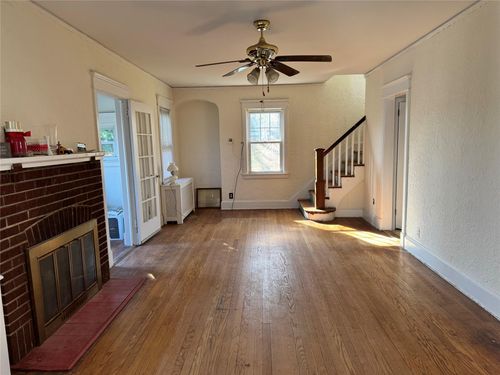3 Ward Pl, Ossining, NY, 10562-3525 | Card Image