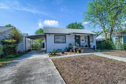 1422 Santa Monica St, San Antonio, TX, 78201-4158 | Card Image
