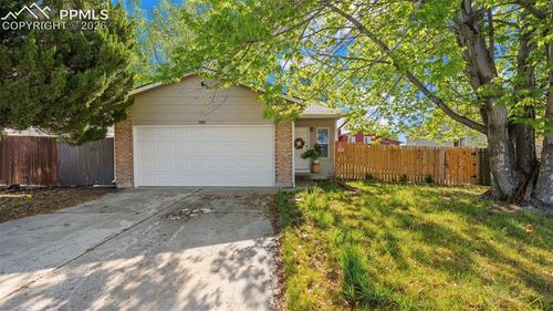 580 Upton Dr, Colorado Springs, CO, 80911-3381 | Card Image