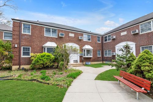 4-1282-249-36 63rd Ave, Little Neck, NY, 11362-2039 | Card Image