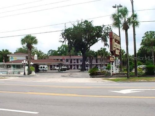 16872 Se Highway 19, CROSS CITY, FL, 32628-3559 | Card Image