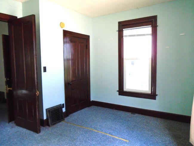 Main level Bedroom 1 | Image 7