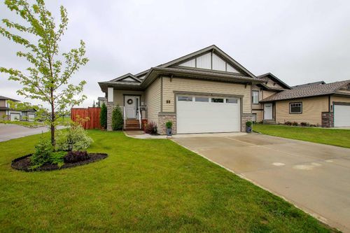 2 Cross Street, Lacombe, AB, T4L0J4 | Card Image