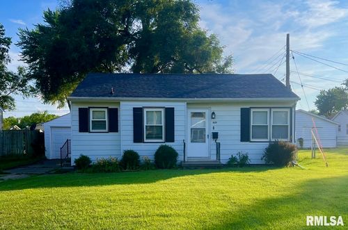 809 5th Ave, Camanche, IA, 52730-1626 | Card Image