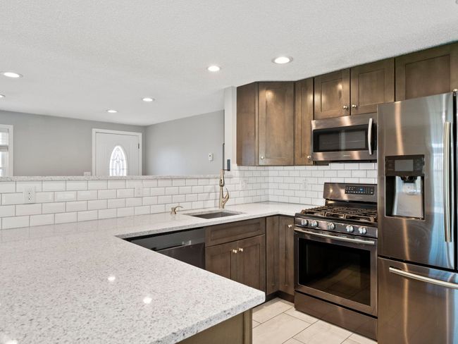 9 Valley Rd, House other with 3 bedrooms, 2 bathrooms and null parking in Hampstead NH | Image 5
