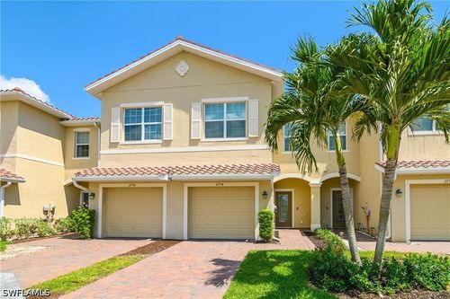 2754 Citrus St, NAPLES, FL, 34120-5357 | Card Image