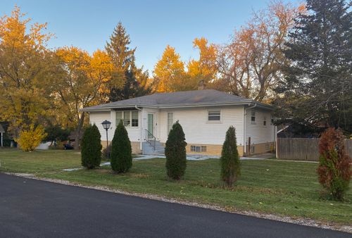 23725 N Field Rd, Lake Zurich, IL, 60047-8820 | Card Image