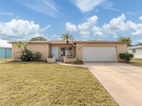 1215 Mango Ave, VENICE, FL, 34285-7926 | Card Image