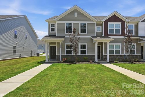 9830 Old Garden Cir, Gastonia, NC, 28056-8149 | Card Image