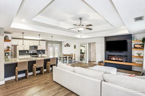 5063 Bonita Ave, Gulf Breeze, FL, 32563-8807 | Card Image