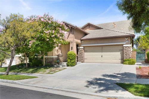 11199 Tesota Loop St, Corona, CA, 92883 | Card Image