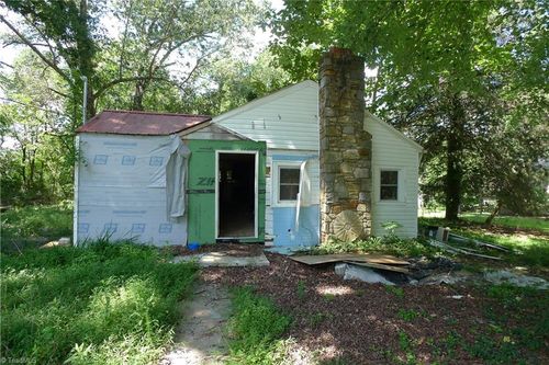 115 N Arlington Ave, Jonesville, NC, 28642-2662 | Card Image