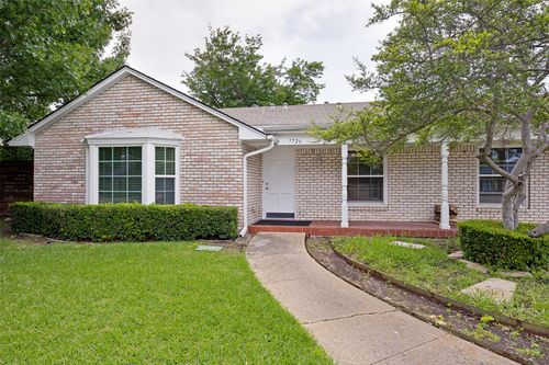 7726 Dentcrest Dr, Dallas, TX, 75254-8134 | Card Image