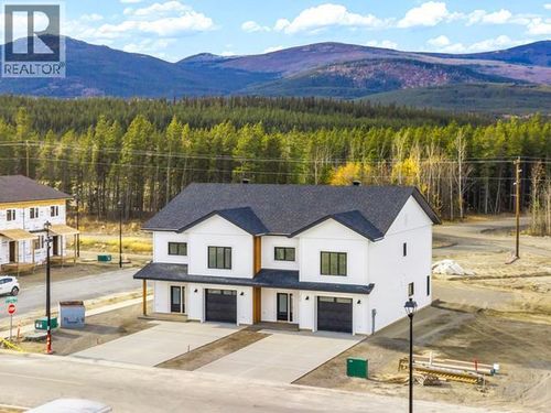 255 Rampart Ave, Whitehorse, YT, Y1A | Card Image