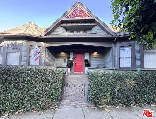814 E Edgeware Road, Los Angeles, CA, 90026 | Card Image