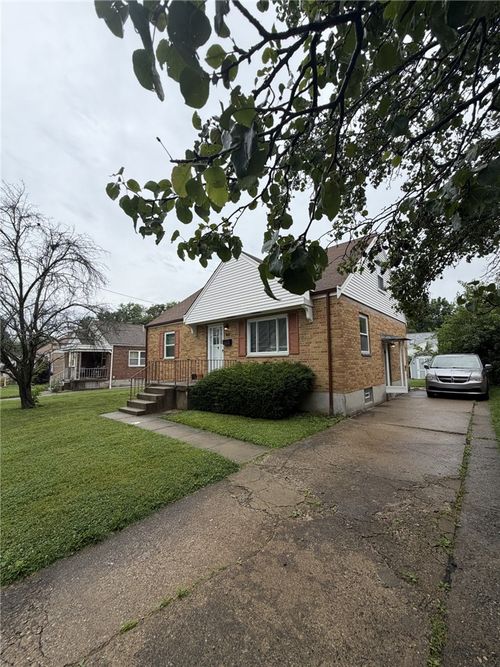 1906 Acorn Dr, Cincinnati, OH, 45231-5201 | Card Image