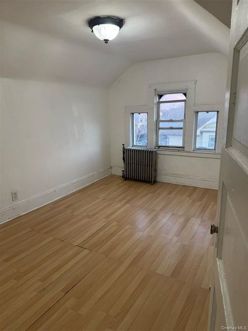 10220 Remington St, Jamaica, NY, 11435-4823 | Card Image