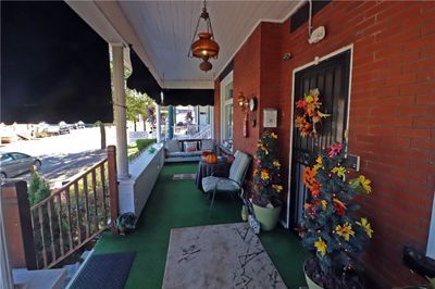 Front porch | Image 3