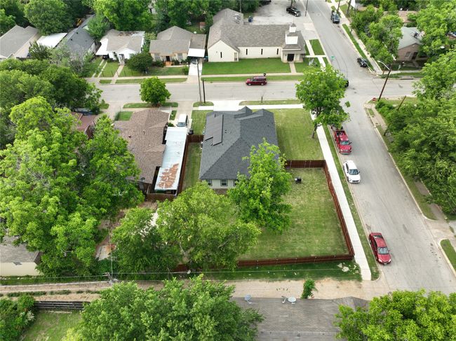 Aerial perspective of suburban area | Image 4