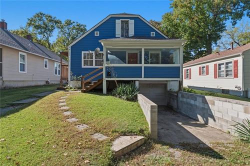 1504 9th Avenue, Leavenworth, KS, 66048 | Card Image