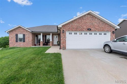 285 Sassenach Dr, Jackson, MO, 63755-4135 | Card Image