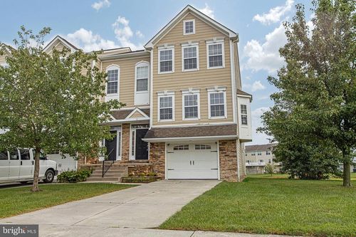 48 Nicholas Dr, DOVER, DE, 19901-8823 | Card Image