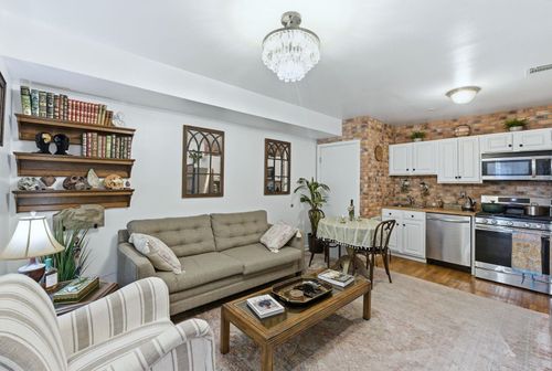 apt-4-6107 Park Ave, West New York, NJ, 07093-3787 | Card Image