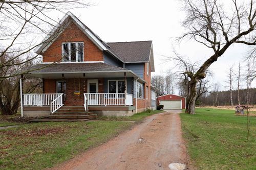 N7658 Pine St, Eland, WI, 54427-9581 | Card Image