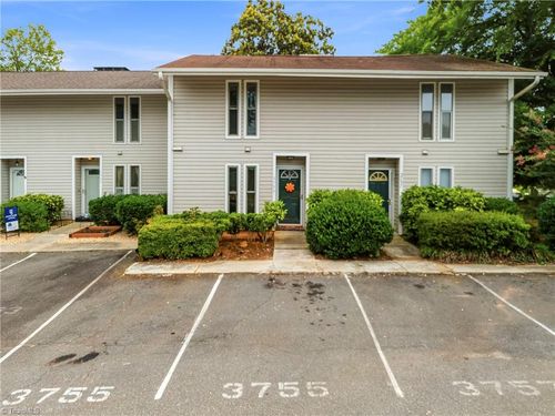 3755 Heathrow Dr, Winston-Salem, NC, 27127-4671 | Card Image