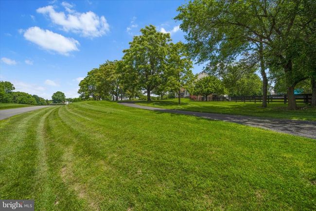 17760 Julie Ann Ct, House other with 4 bedrooms, 4 bathrooms and null parking in HAMILTON VA | Image 79