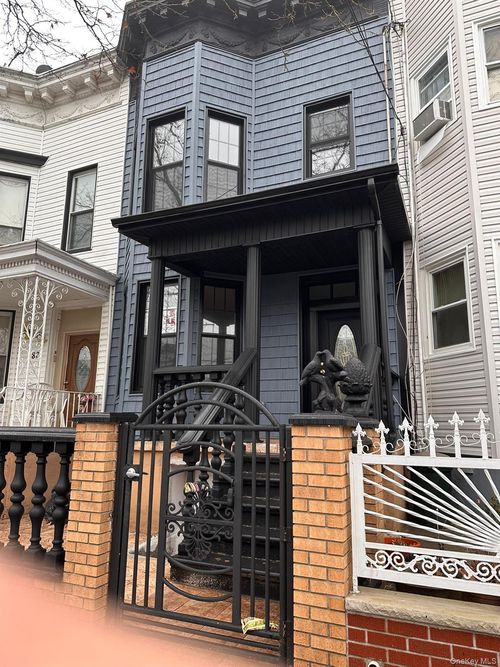 80 Autumn Ave, Brooklyn, NY, 11208-1512 | Card Image