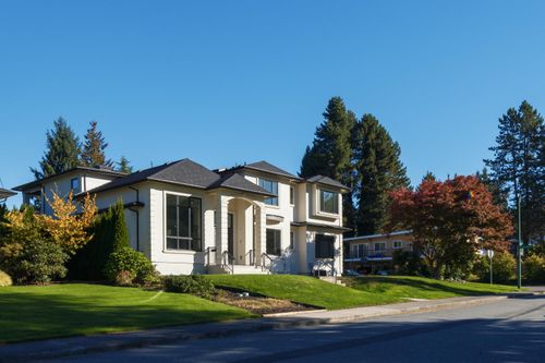 7129 Buffalo St, Burnaby, BC, V5A1Y8 | Card Image